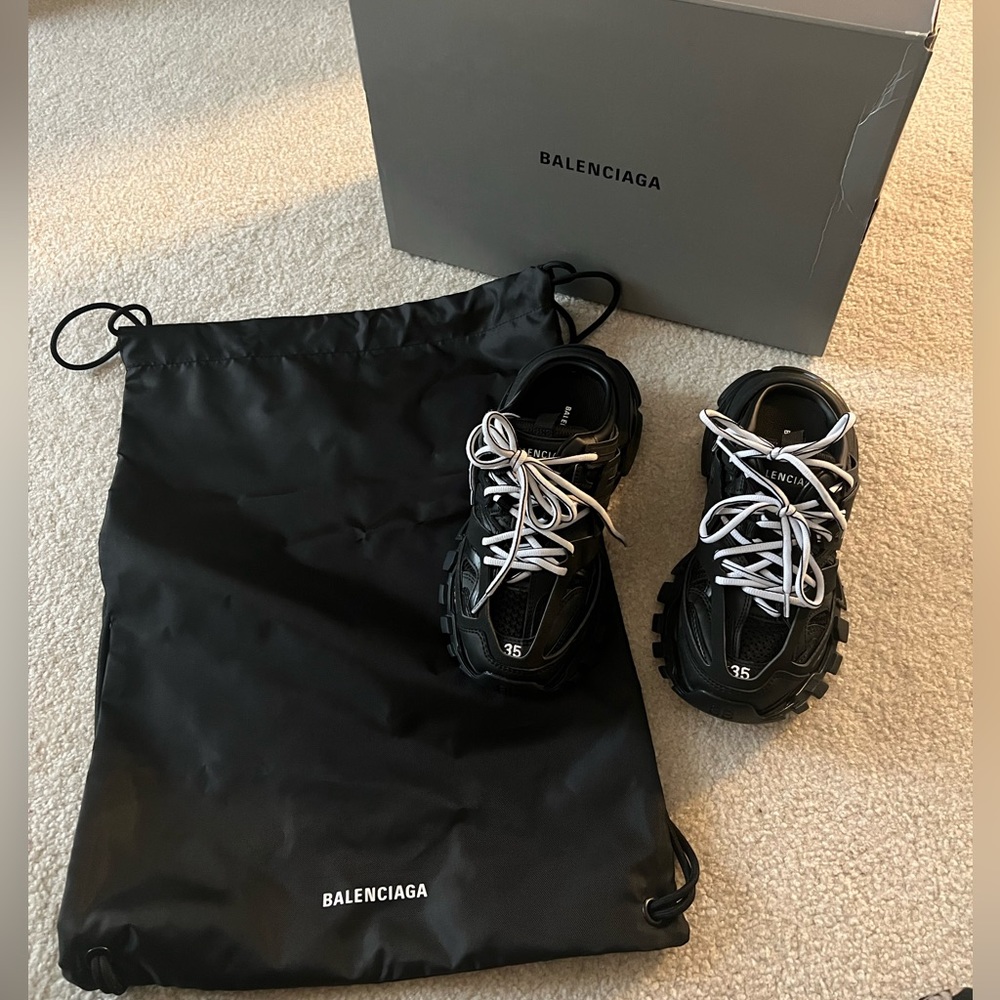 Balenciaga slip on sneaker - NWT - size 35